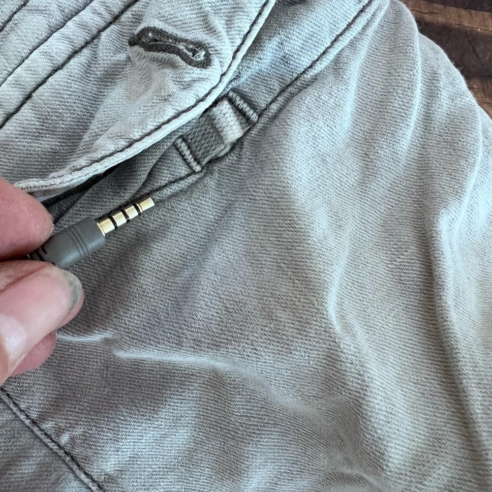 Men's Faherty Size 34-36 waist Gray Cargo Shorts with Relaxed Fit 8